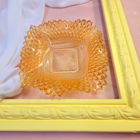 Peach Diamond Point Carnival Glass Ruffled Edge Candy Dish, Indiana Glass - Picture 8 of 8